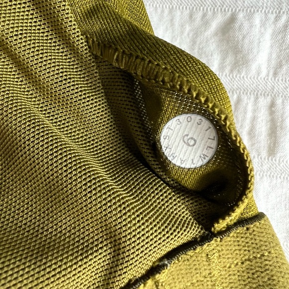 Lululemon Power Y Tank - Size 6 - Green - Picture 6 of 10